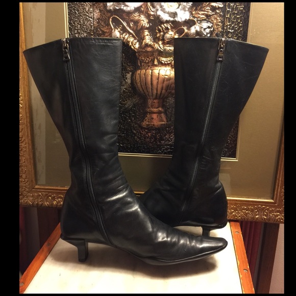 SALE🌷6.5- PRADA BLACK ITALIAN LEATHER BOOTS - Picture 2 of 8